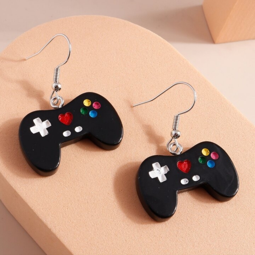💛Game Controller Earrings - Picture 2 of 2